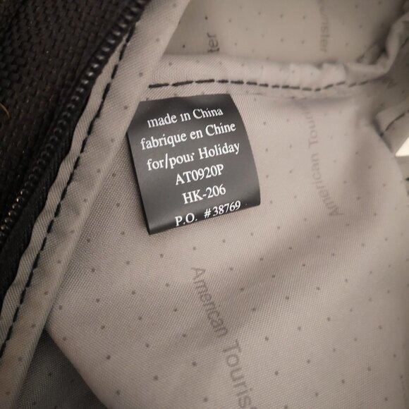 American Tourister Black Carry On / Overnight / Travel Bag - Picture 9 of 16